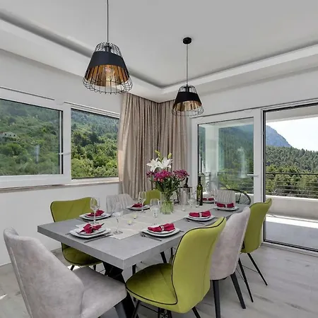 Villa Villa Romance *