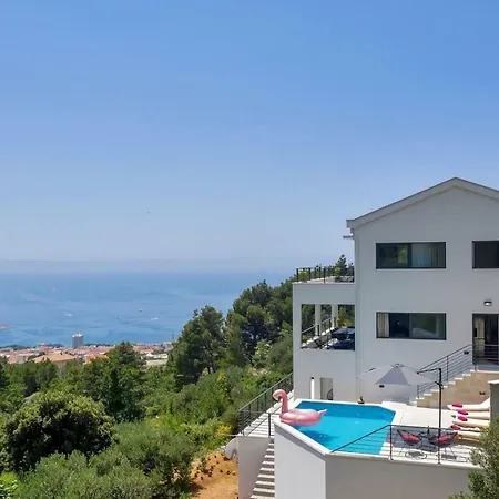 Villa Villa Romance *